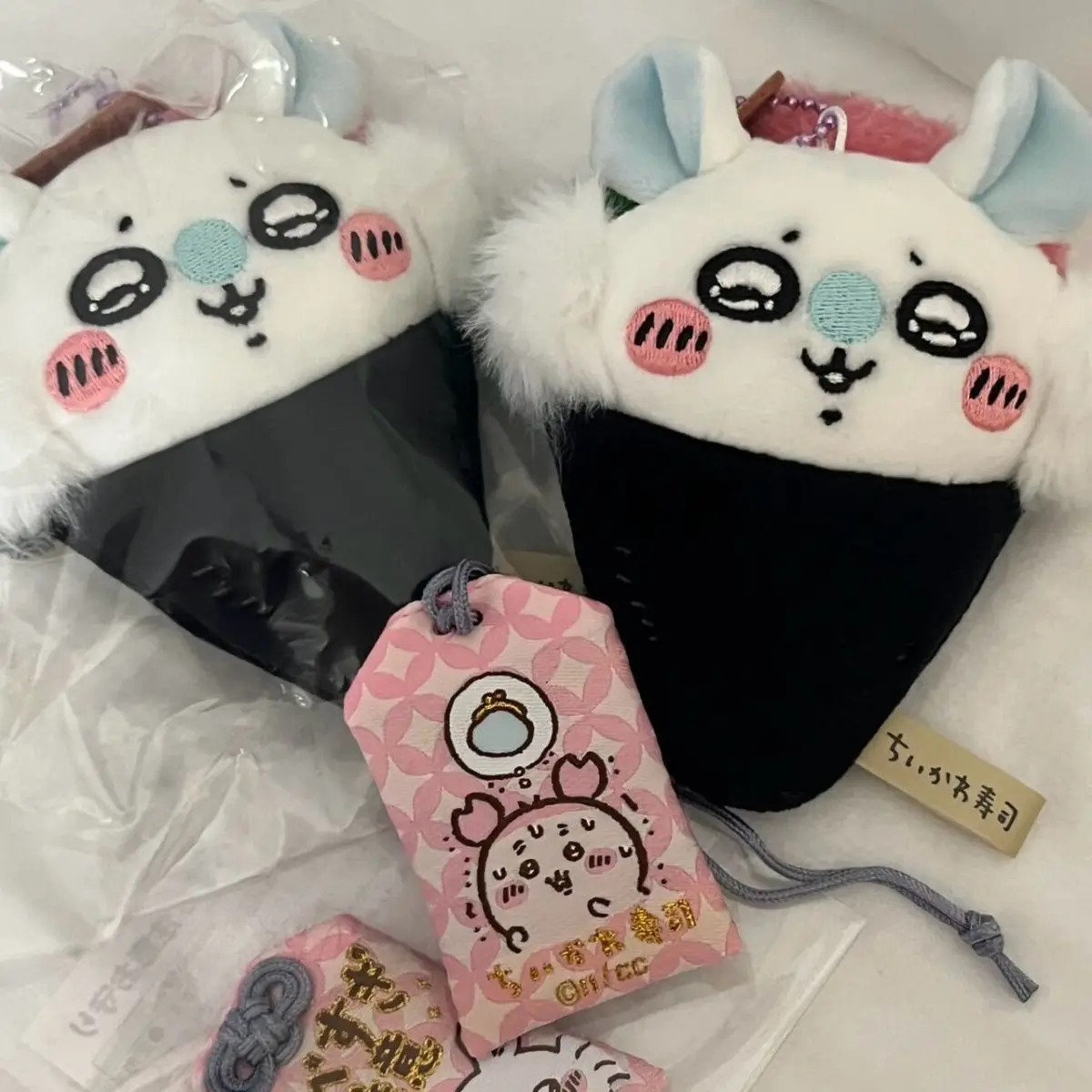 Chiikawa pendant acrylic Momon – Mini Backpack Purse Bewertung und Preis
