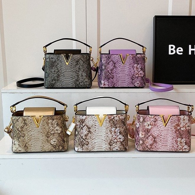 High-End Minimalist Unique Bus – Backpack Diaper Bag Bewertung und Preis